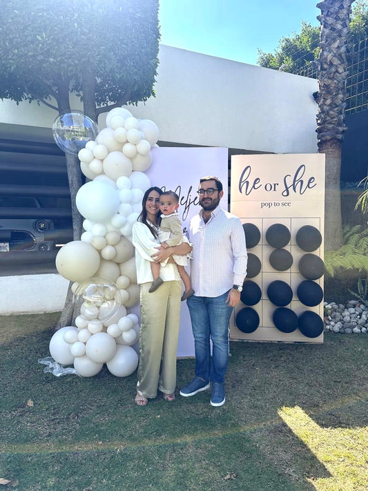 Juego de Dardos - He or She? Pop To See